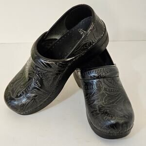 Dansko Women's Professional Clogs, Black‎ Tooled, EURO 39 US 8.5